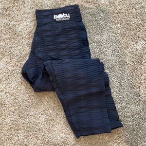 Booty by brabants cropped graffiti leggings